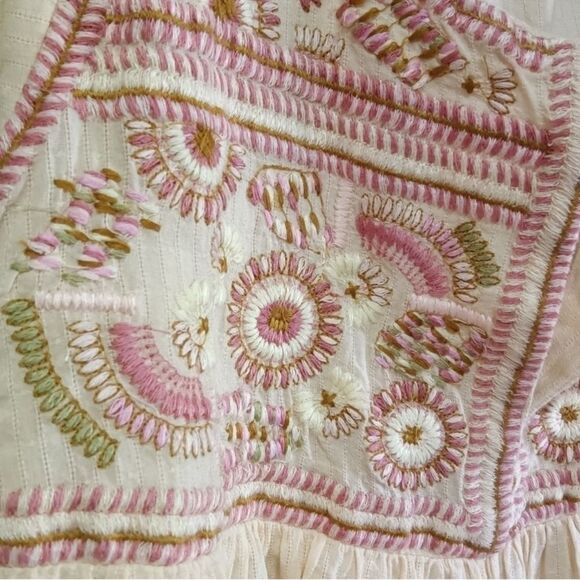 Lucky Brand Embroidered Flutter Sleeve Top medium - Picture 5 of 9